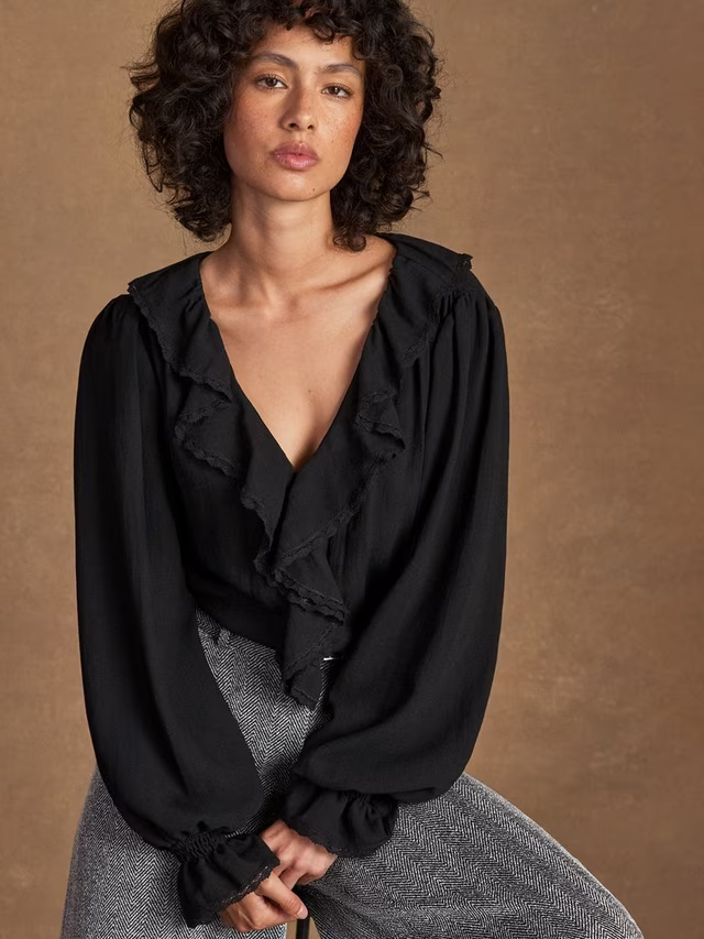 V-Neck Ruffle Front Top, Black